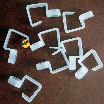 熱銷💖💖方管防風鉤 掛鉤 晾衣架塑膠配件方形勾曬衣服適合25*25/25*28方管sup