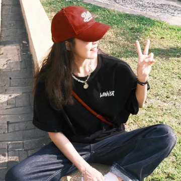 黑色短袖顯瘦T恤夏季寬鬆休閒體卹衫純棉半袖小眾女生上衣 印花寬鬆情侶短袖T 上衣女 美式t  韓版T 大學T