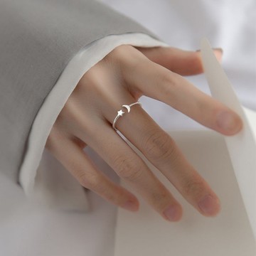 免運🔥星月戒指女ins輕奢小衆設計韓版學生簡約氣質開口閨蜜指環素圈銀飾 戒指 開口戒指 女生戒指 單身戒指 尾戒 飾品