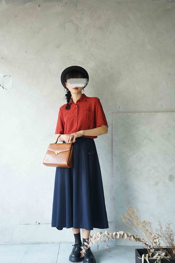 尋寶古著-文藝少女深藍色復古過膝圓裙