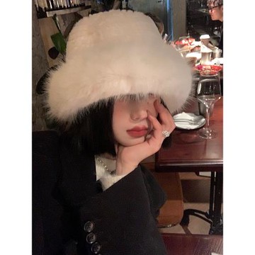 白色毛絨帽女冬季韓版顯臉小加厚保暖漁夫帽日系大頭圍防寒帽子潮