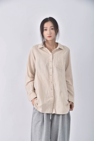 (M) lativ排扣杏色襯衫上衣