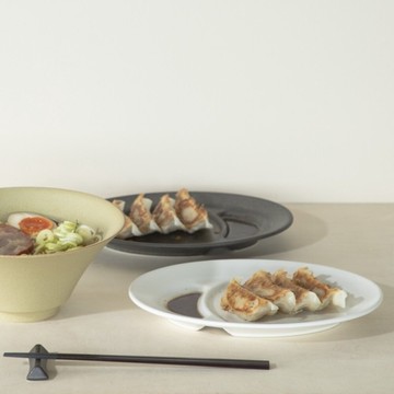 陶瓷醬料分隔盤 日本製 餃子盤 生魚片盤 分隔餐盤 橢圓盤 橢圓分隔盤 陶瓷盤 日式餐盤 醬料盤