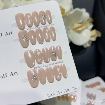 ➕最新設計款穿戴甲💅【星星開會】清冷純慾風裸色海莉甲堆鑽星星顯白高級簡約小衆美甲短橢圓穿戴甲 KDRR