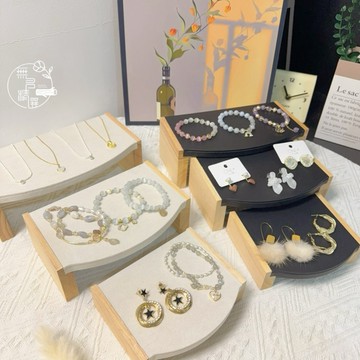 現貨🔺三件套 竹木飾品凳子 首飾展示架 飾品展示道具 手鐲 項鍊 耳環 收納架 珠寶展示台 增高架 陳列架 展示架 收納