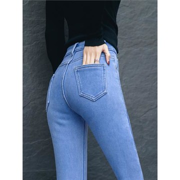 淺藍色加絨牛仔褲女九分2025冬季新款高腰顯瘦外穿加厚緊身小腳褲