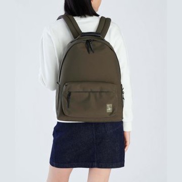 agnes b.Voyage 中款 旅行 尼龍 後背包 綠色