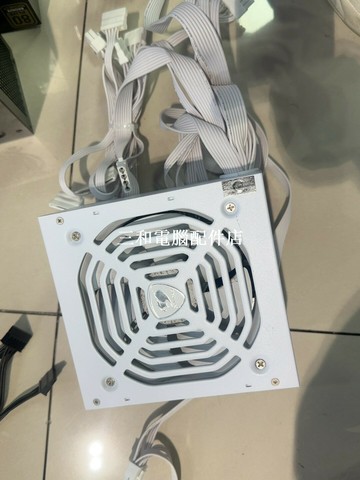 骨伽 SXC650 80PLUS 650W 白色壓紋線電源 接口齊全 無拆無修 成色如新【三和電腦配件店】