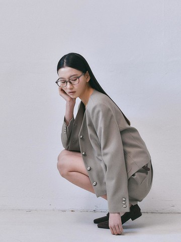 Pebble Button Twill Blazer [Beige]
