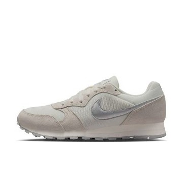 Nike 耐吉 WMNS MD Runner 2 [749869-108] 女 慢跑鞋 運動休閒鞋 復古 舒適 米灰