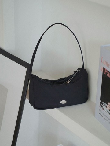 Ato Basic Shoulder Bag (black)