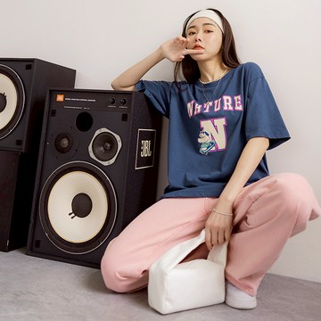 OB嚴選 親膚純棉原創印花寬鬆上衣 《AB19369》大尺碼/現貨/女裝