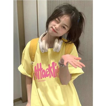 奶黃色潮流多巴胺印花短袖t恤女夏季新款女裝寬鬆學院風半袖上衣 棉t 夏天衣服 女生衣服 短袖 t恤 韓國短袖 寬鬆t恤