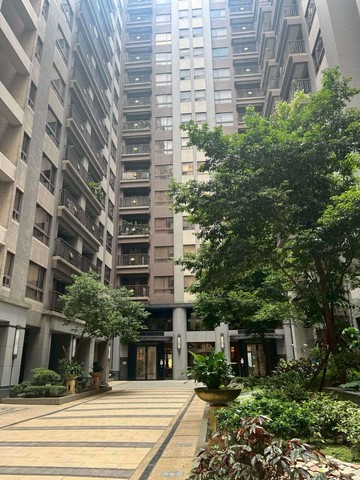 專任 鴻築吾江萬坪公園景觀4房車｜桃園市平鎮區延平路二段