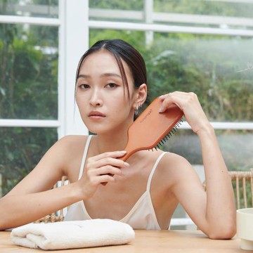 [菲蘇德美 pHisoDerm] 頭皮SPA 氣墊木質梳