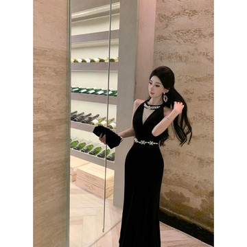 【桃喜Rich女裝】黑色洋裝 宴會晚禮裙 絲絨禮服 高階感掛脖重工訂珠晚禮服 魚尾裙 修身顯瘦長裙 尾牙洋裝