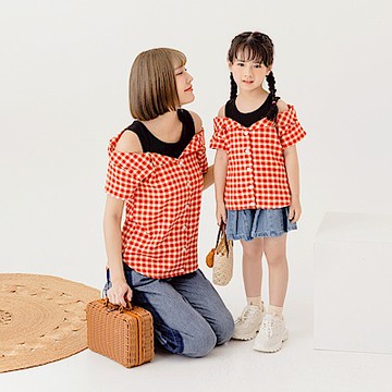 OB嚴選-假兩件純棉格紋開襟排扣翻領露肩上衣-親子款(童)