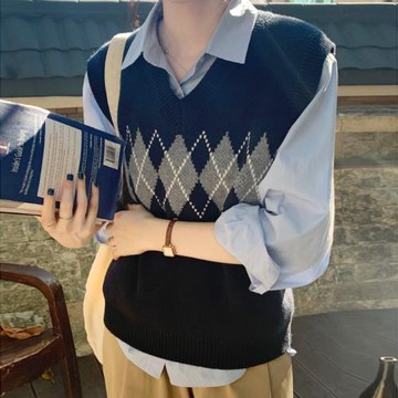 菱型格子針織馬甲女春秋新款復古學院風V領寬松無袖坎肩毛衣背心