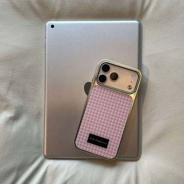 ✨iPhone手機殼✨ins可愛簡約春天格子電鍍銀適用蘋果iPhone17promax手機殼1615pro