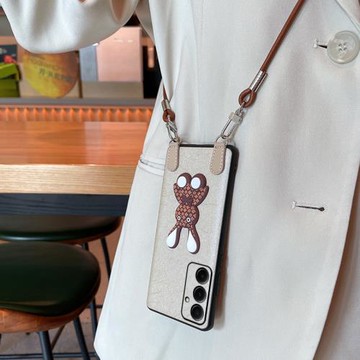 適用于三星A55手機殼高級感斜挎背帶掛繩兔兔Galaxy A55蠶絲紋手機套個性時尚高級感超薄鏡頭全包防摔保護套