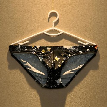 男士三角內褲冰絲薄款透氣個性潮款低腰印花三角短褲無痕大碼褲頭