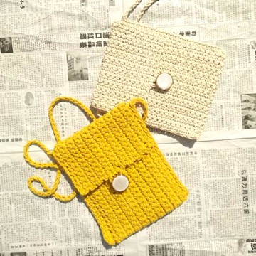 珍珠扣女包2021新款純手工編織斜挎包ins百搭復古草編包網紅小包