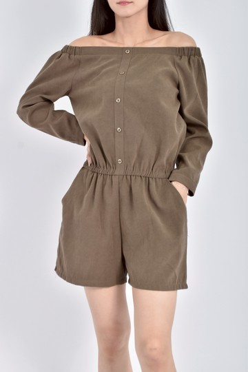 (S) 高腰質感收腰一字領長袖棕色連身裝