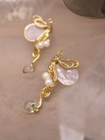 落葉微光。MUCHAT手作14KGP天然貝殼蝴蝶純銀針耳環