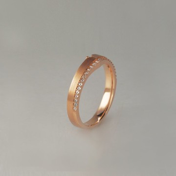 K金戒指 AURORA 睡美人冠冕 持續閃耀中