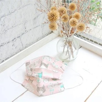 日本製可水洗—兒童手工立體口罩8X13.5（手繪貓咪／粉）【TEMARIYA】 TAAZE讀冊生活