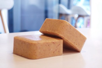 冬陽暖薑黑糖苦茶洗髮皂 不黏 不澀 好洗 檸檬草精油 薑精油