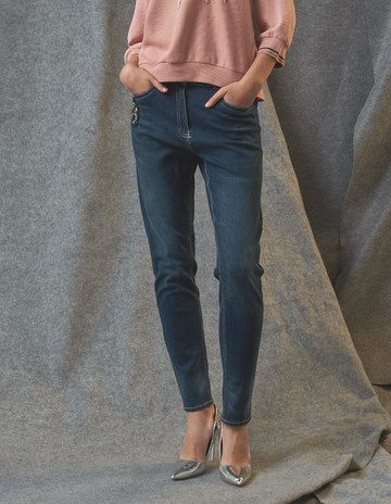 ★【喜芝梅】數字皇冠特殊刷色牛仔褲(藍色；M-2L) 223930903