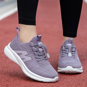 一腳蹬媽媽鞋春秋中老年健步鞋舒適防滑奶奶運動鞋老北京布鞋女款