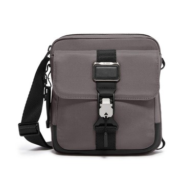 TUMI JUNIOR 斜背包
