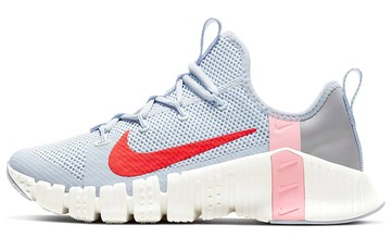 WMNS FREE METCON 3 FOOTBALL GREY BRIGHT CRIMSON