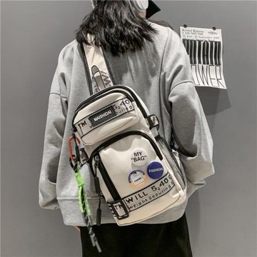 包包女斜挎包ins街頭潮流工裝休閑豎款平板側背包男生大容量胸包