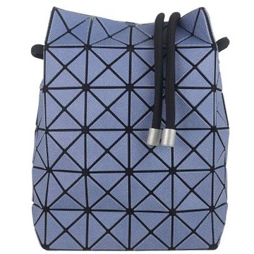 ISSEY MIYAKE 三宅一生 BAOBAO 牛仔藍色三角格6x6拉繩肩背/斜背小型水桶包