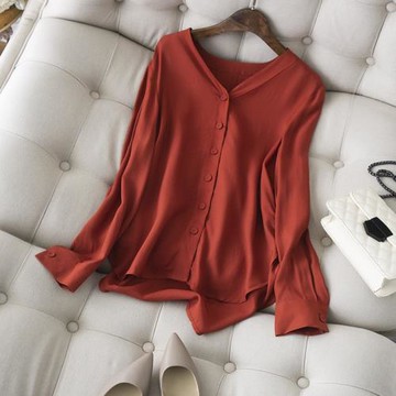 提升氣色磚紅色襯衫春季新品百搭顯瘦優雅斜紋長袖女士v領上衣