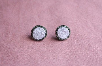 刺繡耳環 024 蒲公英 / 耳針