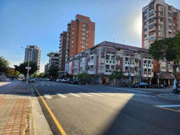 捷運秀泰好事多豐樂公園臨路角間透店秒殺收租最低價｜台中市南屯區永春東一路