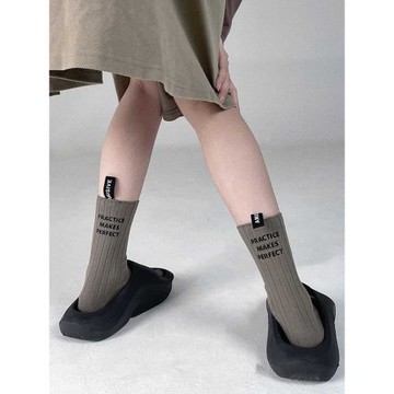 個性字母布標襪子女秋冬純棉雙針中筒襪韓國ins潮外穿燙印運動襪