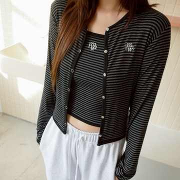 💖韓國暢銷品牌MUAHMUAH 💕新品上市 撞色細條紋小可愛兩件式罩衫上衣(4色)