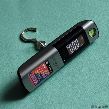 高品質日本手提式50kg金屬家用迷你小型電子秤行李便捷勾稱高精度快遞彈簧秤