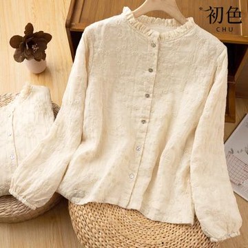 初色 文藝風純色褶皺圓領刺繡單排釦長袖襯衫上衣女上衣-共2款-16448(M-2XL可選)