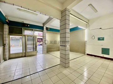 專約⭐五甲廟商圈大地坪臨路面寬透店⭐｜高雄市鳳山區龍成路