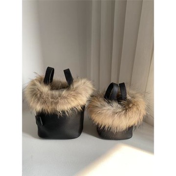 真皮草貉子毛水桶包包女秋冬韓國小眾毛毛包手提包單肩斜挎包