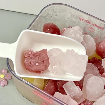 ✨臺灣出貨✨冰塊Hellokitty模具 製冰儲冰盒 硅膠可愛按壓冰格 模具食品級 冰格模具 大冰塊模具 製冰盒