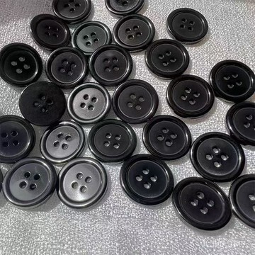 臺灣倉🙌8H出🔥褲子衣服紐扣四眼紐扣小黑扣大衣西裝白大褂護士服紐扣細邊寬邊扣