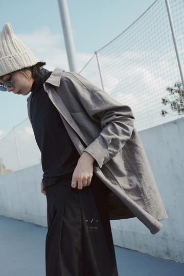 起司蛋糕霧面肌理寬鬆襯衫 - 3色 - 灰起司