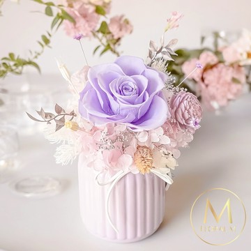 法式浪漫花園🌷【Floral M】擁抱美好時光永生花禮（贈送5ml香氛油）摩羯座生日禮物  開幕喬遷升遷花禮